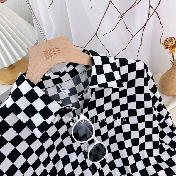 bbd71e395ae6adc5910c09ef825600f7.webp Korean Style Women Ladies Loose Vintage Plaid Long Sleeve Shirt Blouse Baju Baju Wanita Lengan Panjang
